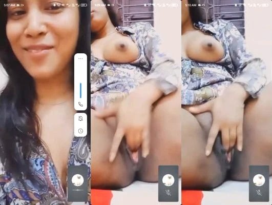 Cute Desi Girl Shows Boobs and Fingering