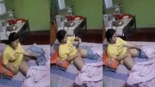 Cute Bengali Teen Didi’s Live Call Show Pussy Watch